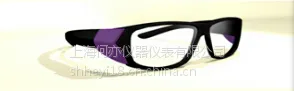 何亦HY-16B辐射防护铅眼镜由带含铅玻璃或亚克力镜片及镜架组成，强韧耐用，质量轻巧，时尚流行