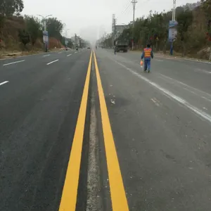 广州八匹马专业承接中山道路标线施工、小区停车场划线工程
