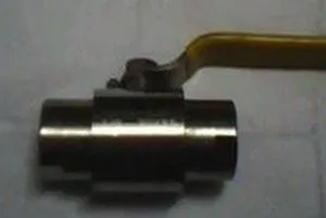 供应供应YZF3-8 Q11SA-64C内螺纹球阀