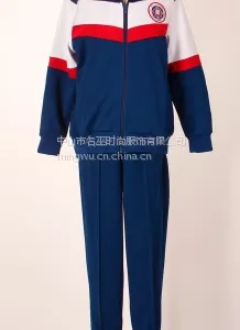 山东济南校服专业生产厂家中小学休闲功能性运动校服定做吸湿排汗校服厂家直销
