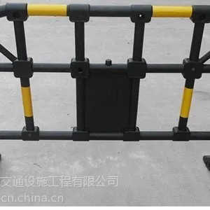 开平长沙区远望交通设施厂家生产PVC彩色护栏质优价廉开平交通设施