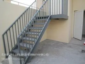 北京朝阳区疏散楼梯搭建室外消防钢结构楼梯制作阁楼楼梯搭建价格优惠