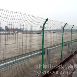 双边丝护栏 草绿色护栏网 低价护栏网