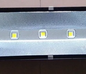 供应400WLED泛光灯 LED投光灯400W 400W投光灯 400W户外投光灯
