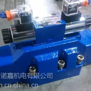 �Ϻ�������M-SR15KE30 M-SR15KE50 M-SR20KE00 M-SR20KE02