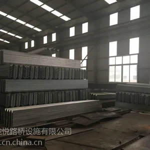 途悦供应:热浸镀锌产品,喷塑产品。江苏波形护栏、江苏高速护栏等高速配件