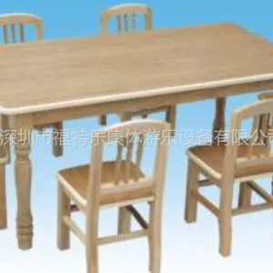供应塑料桌椅.学校课桌椅