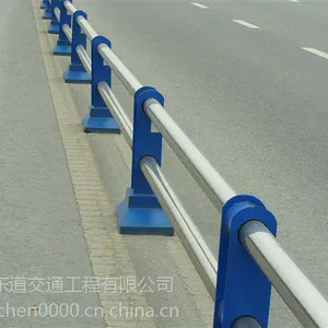 【成都非机隔离栏|道路隔离栏价钱|交通护栏型号|不锈钢隔离栏厂家】