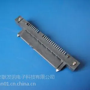 SATA 15 7P 母头 带镙丝孔 SMT R/A
