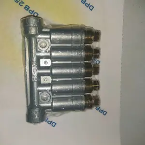 SHOWA油路分配器，DPB25-04，SHOWA容积式分配器。