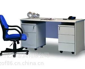 扬州板式办公桌,木制职员桌