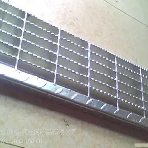 咸宁市政建设防滑锯齿钢格板—钢结构专用钢格板—厂房钢梯脚踏步板