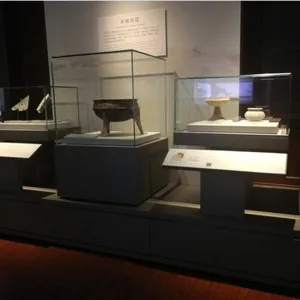 包麻布展台,深圳博物馆展板制作厂家,华信木质展台订做,木质展板梯形台供应