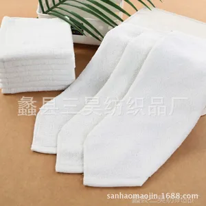 ë������ֱ���׷���Сë��18��һ���԰�ɫ����Ӥ������Сë������