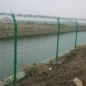 散养鸡围栏网@宜宾散养鸡围栏网@散养鸡围栏网生产厂家@散养鸡围栏网1.8米高