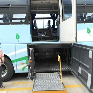 供应信德泰克 WL-T旅游车用旋转式轮椅升降机