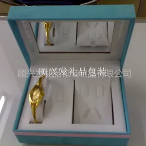 2015年4月开发***欧版情侣双色手表盒、手表箱、手表盘等