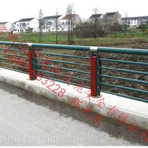 供应道路护栏丨市政护栏丨桥梁护栏丨小区护栏丨草坪护栏