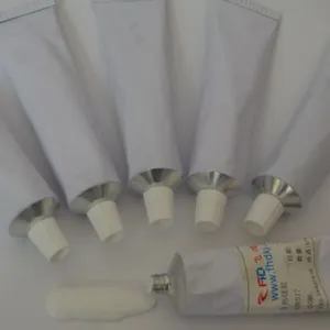 供应***导热绝缘自粘环保填充硅胶