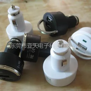 供应厂家热卖推荐拉钩双usb车充 FCC ROHS认证2.1A双usb拉环车充 CE认证双usb车充
