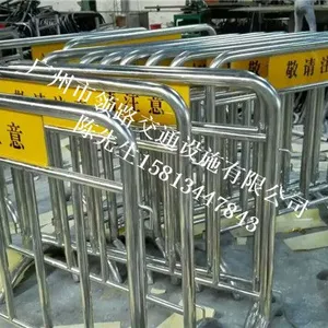 不锈钢铁马护栏厂家供应商场不锈钢围栏、地铁安全隔离栏
