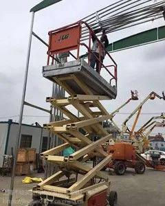上海登高车出租,上海小型高空车出租,移动升降车小身材大用途
