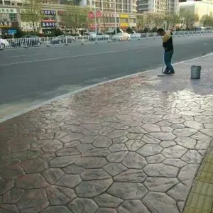 供应黄岛水泥压花地坪，压模地坪厂家13884961311