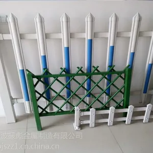 供应 各种护栏网,,高速公路防护网 体育围栏网 ,铁路防护网