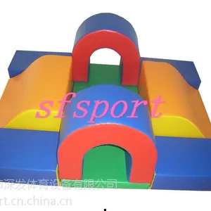 儿童软体爬行钻洞玩具组合