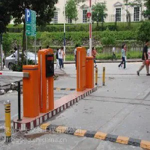 ��Ϫͣ��������ϵͳ��װ/Ȫ�ݵ�բ����