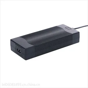 供应安规认证21V8A电源适配器