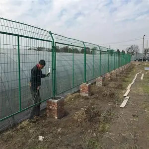 猪圈围墙网 临时围墙网 场区隔离网