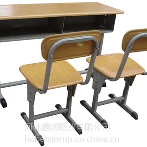 河北优质学生课桌椅厂家直销价格优惠咨询电话15930371198