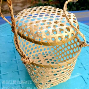 江桥竹藤生态装饰工艺品厂专业为全国农场果园生产各种款式规格的花果竹编篮子