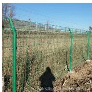 安平科迈围栏网厂供应现货双边护栏网@高速公路铁路防护栏@隔离网