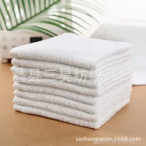 ë������ֱ���׷���Сë��18��һ���԰�ɫ����Ӥ������Сë������