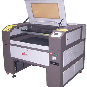 四川成都博隆供应毛绒玩具面料棉靴布料数控激光切割机BLCF-1810