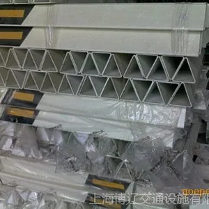 PVC����׮�յ�����ٹ�·���淴�������꽻ͨ��־��ʽ������