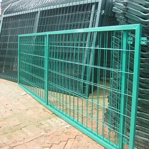 【新疆欧利特】供应喷塑公路护栏网，双边丝护栏网，高速公路防护网，有现货