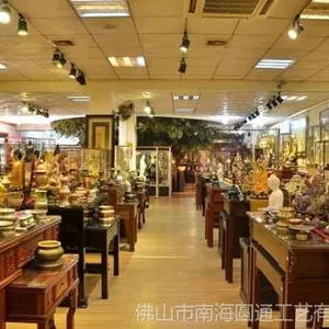 广东彩绘贴金铜佛像