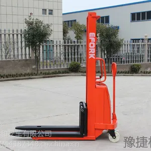 堆高车