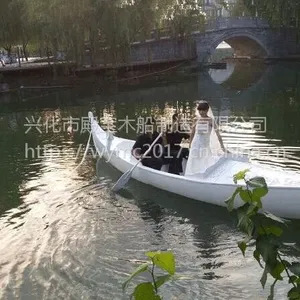 殿宝贡多拉情侣船 欧式手划船 婚礼船 公园游船价格