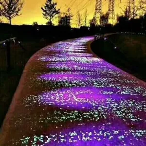 自发光道路