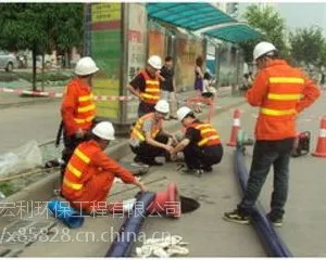 无锡北塘区大北街清理污水,清理垃圾。《小区 商场 工厂》