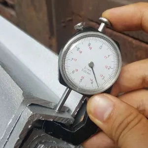 供应优质镀锌角钢40*40*4 约13kg/支