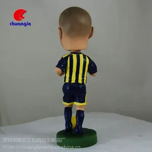 供应树脂仿真人公仔外贸工艺品 光头佬摇头娃娃