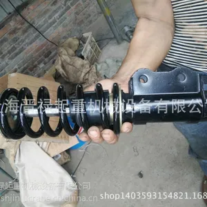 中国重汽豪曼H5 180驾驶室后悬避震器减振器隔震器