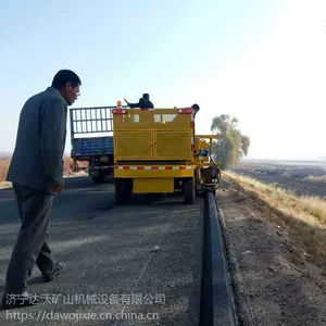 达沃定做路缘石滑模成型机DW-40沥青砂拦水带成型机厂家直销
