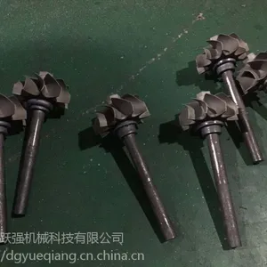 涡轮轴喷砂机