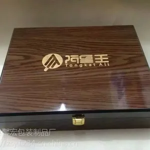 ľ�а�װ���������������Я������ظ���ľ��Ҷľ����Ʒ�����